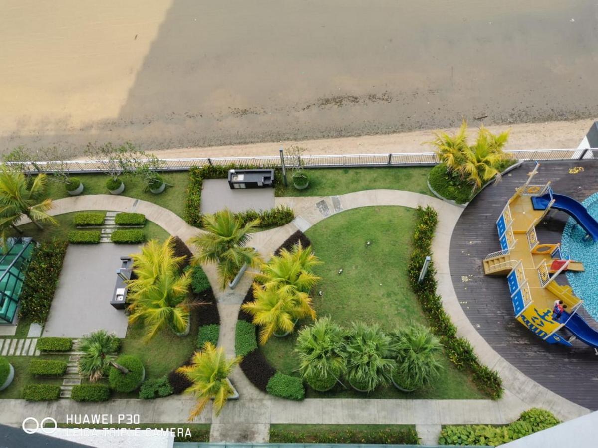Homezz Imperium Seaview Apartment *