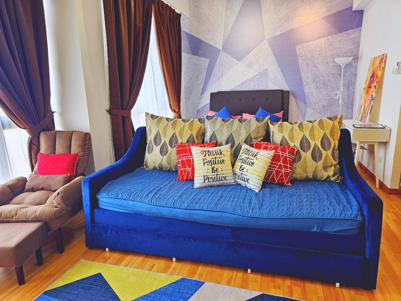 Apartment Homezz Imperium Seaview