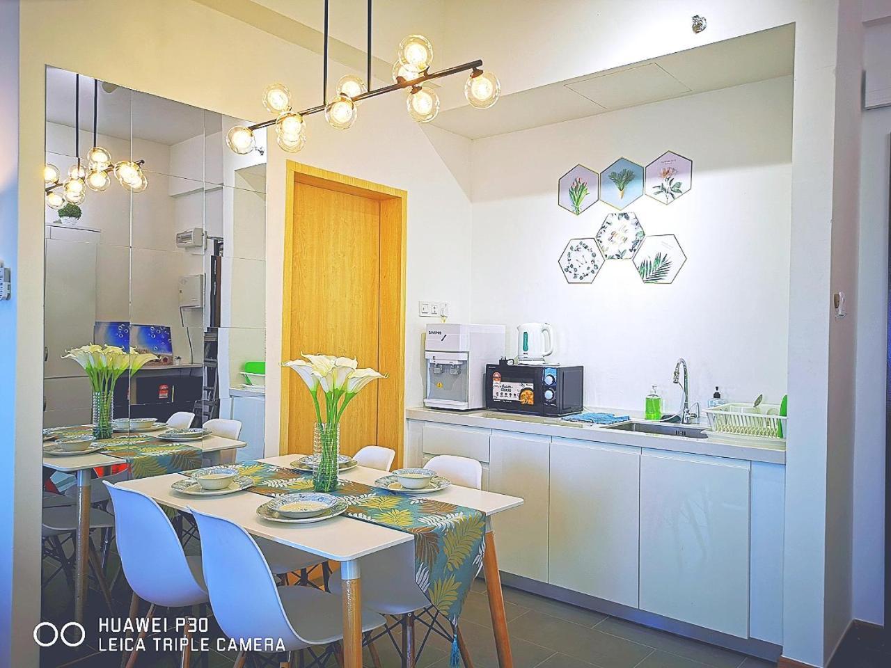 Apartment Homezz Imperium Seaview *