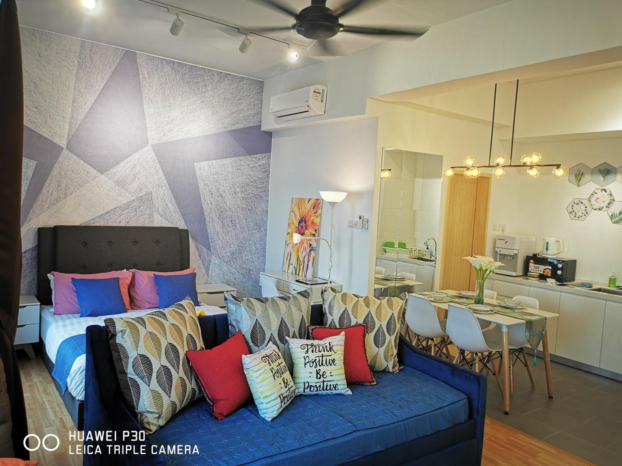 Apartment Homezz Imperium Seaview *