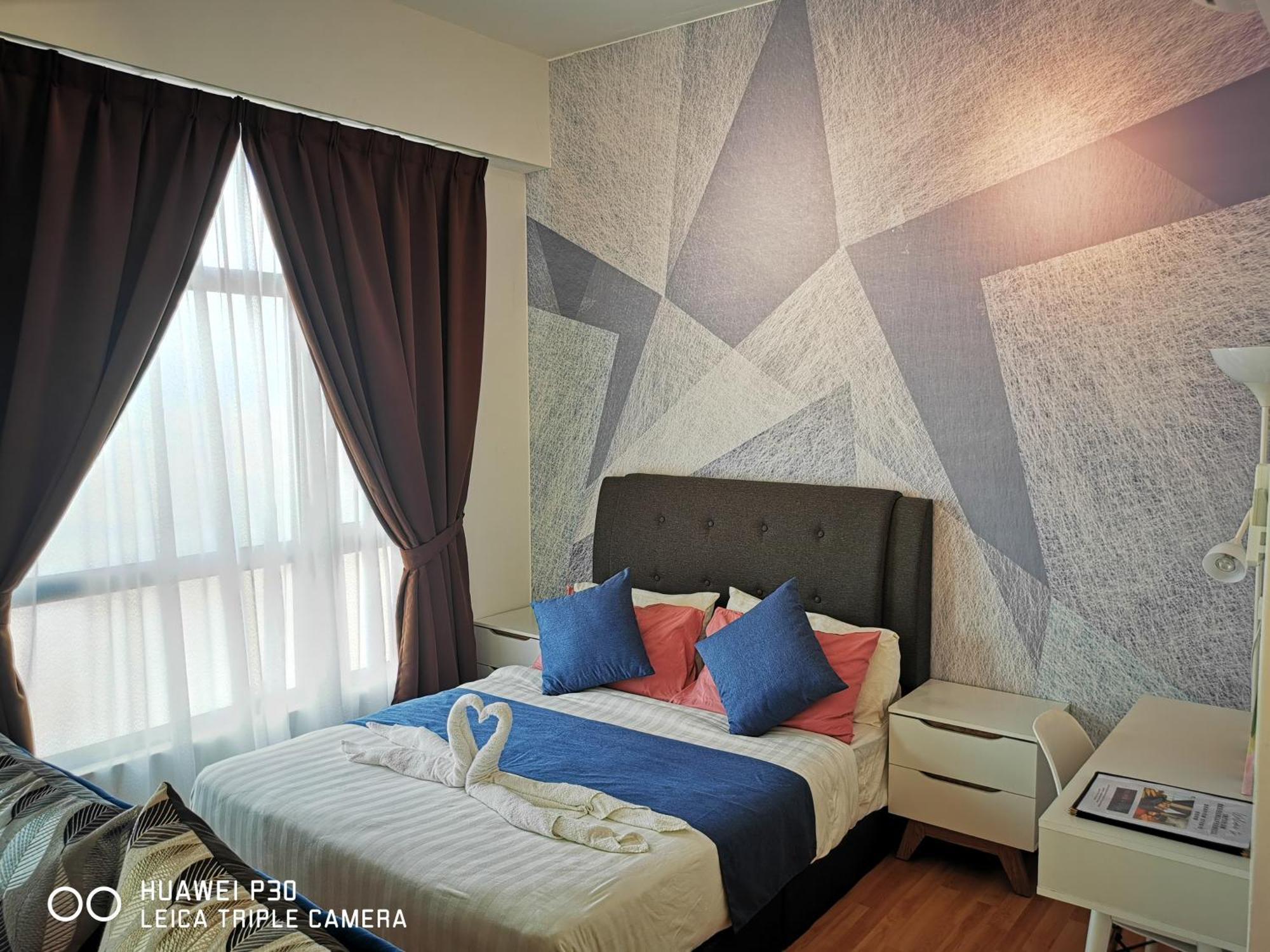 Apartment Homezz Imperium Seaview